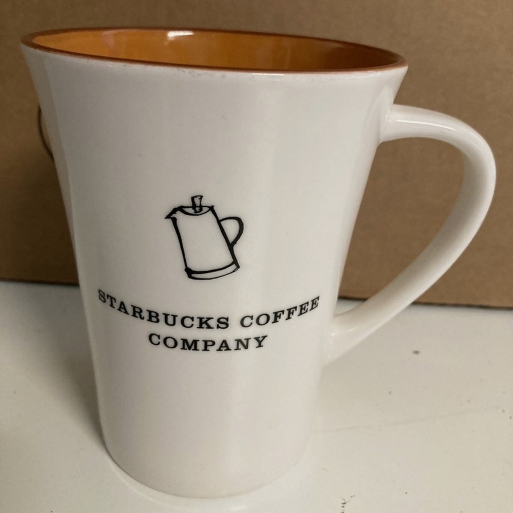 STARBUCKS 2006 PERCOLATOR STYLE MUG. WHITE AND brown 14 OZ.